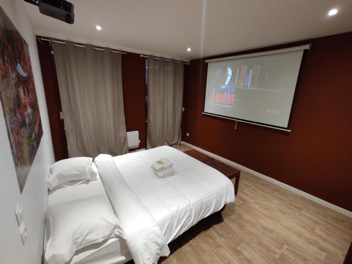 Ng Suitehome - Lille I Roubaix Centre I Coq Francais - Balneo - Netflix - Wifi Ngoại thất bức ảnh